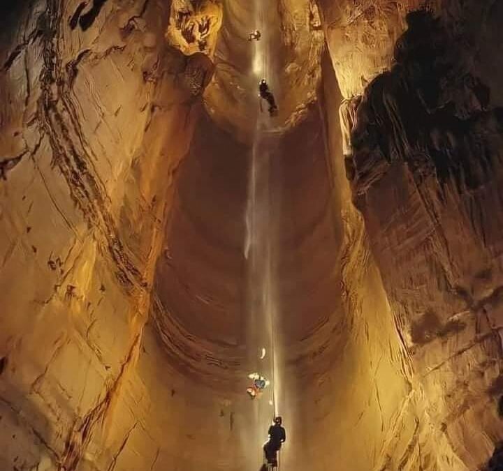 Пещерата Ворония – най-близката точка до центъра на Земята