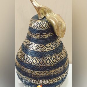 Декоративна фигура на Круша в черен и златист цвят