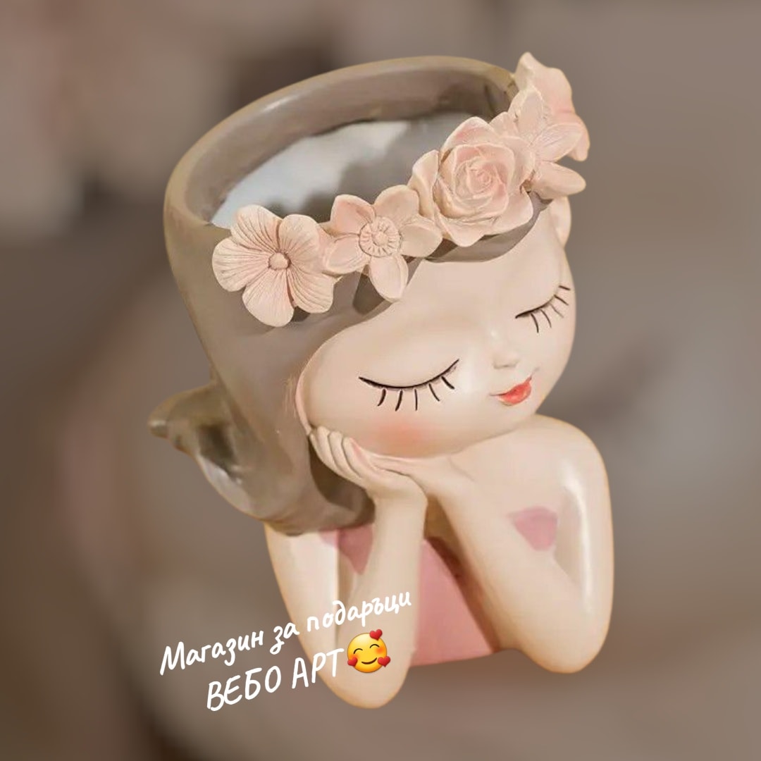 Малка Ваза във формата на момиче с венец цветя - Image 2