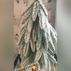Красива изкуствена мини Елха със заскрежени клони