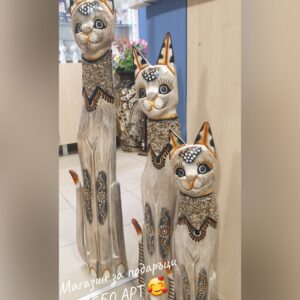 Красиви ръчно изработени декоративни Котки от дърво