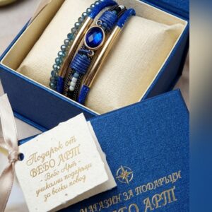 Красива и елегантна дамска гривна със син камък